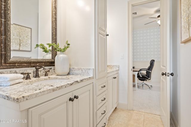 315 Vanburg Place, Lafayette, LA 70508