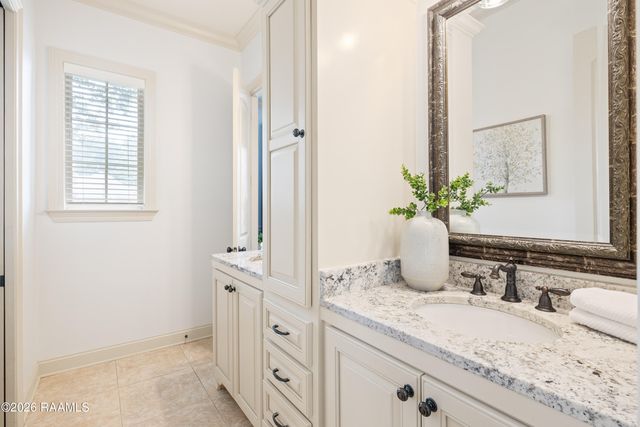 315 Vanburg Place, Lafayette, LA 70508