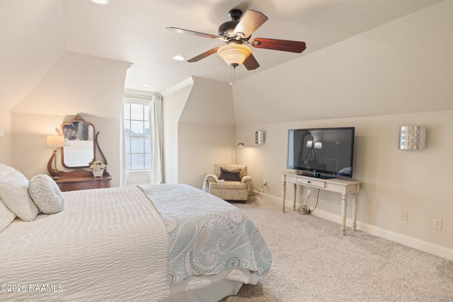 315 Vanburg Place, Lafayette, LA 70508
