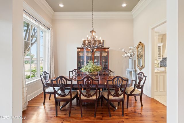 315 Vanburg Place, Lafayette, LA 70508