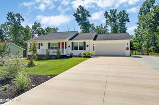 202 Nehasane Lane, Crossville, TN 38572