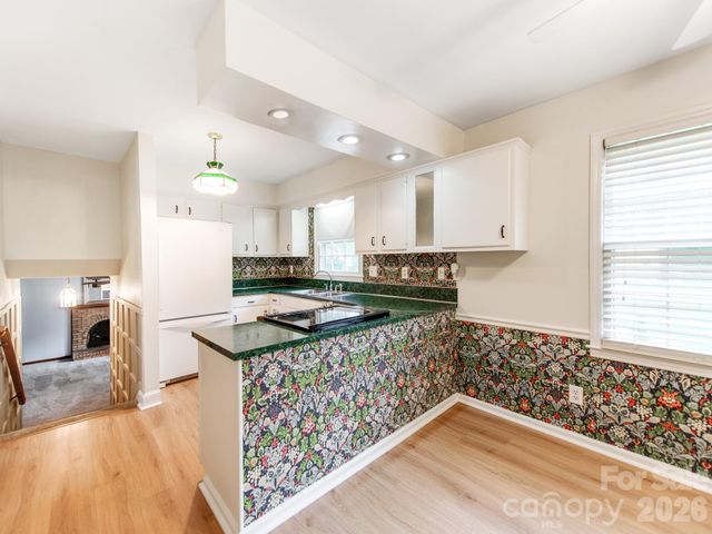7200 Fox Hunt Road, Charlotte, NC 28212