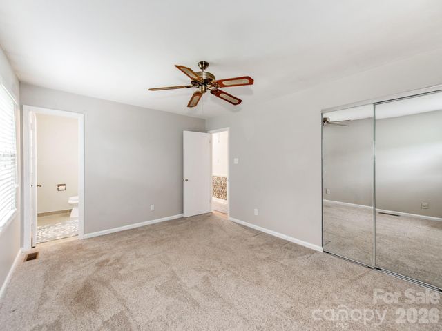 7200 Fox Hunt Road, Charlotte, NC 28212