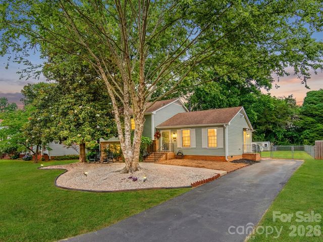 7200 Fox Hunt Road, Charlotte, NC 28212