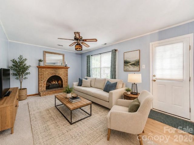 7200 Fox Hunt Road, Charlotte, NC 28212