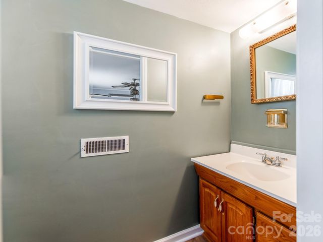 7200 Fox Hunt Road, Charlotte, NC 28212