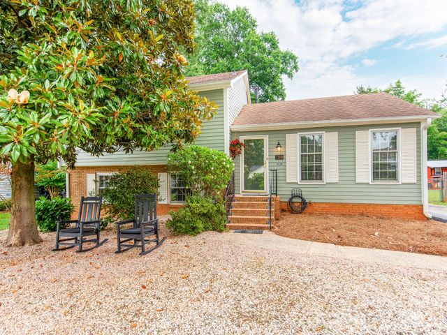7200 Fox Hunt Road, Charlotte, NC 28212