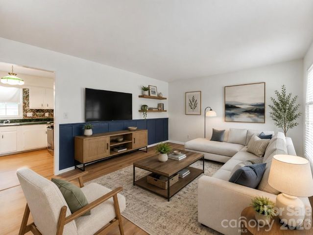 7200 Fox Hunt Road, Charlotte, NC 28212