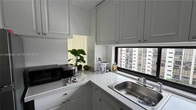17011 N Bay Rd 912, Sunny Isles Beach, FL 33160