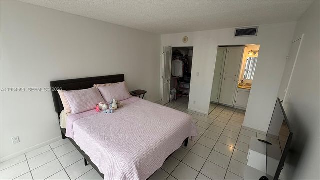 17011 N Bay Rd 912, Sunny Isles Beach, FL 33160