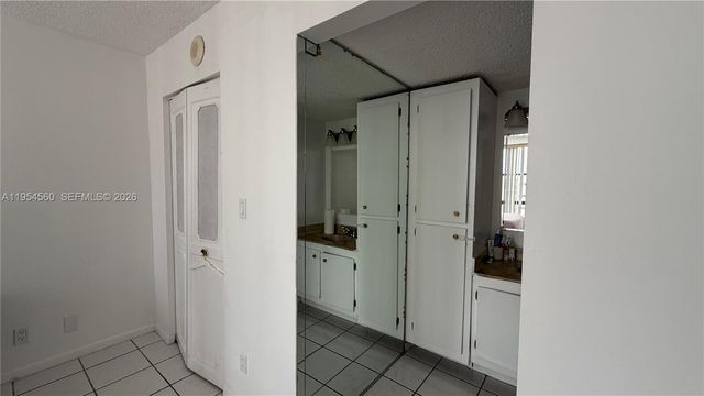 17011 N Bay Rd 912, Sunny Isles Beach, FL 33160