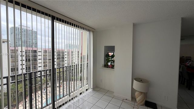 17011 N Bay Rd 912, Sunny Isles Beach, FL 33160