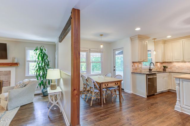 1832 Chedworth Court, Chapel Hill, NC 27517