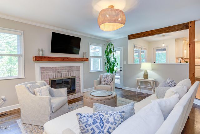 1832 Chedworth Court, Chapel Hill, NC 27517