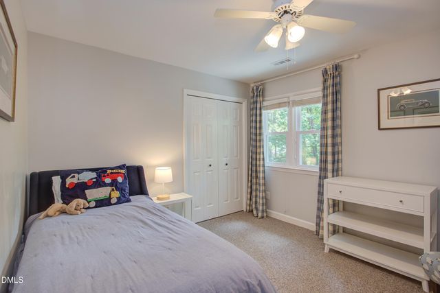 1832 Chedworth Court, Chapel Hill, NC 27517