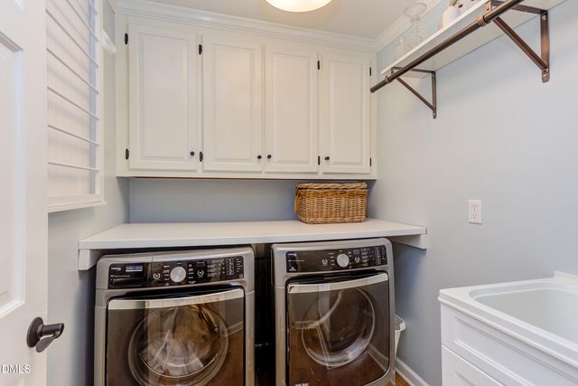 1832 Chedworth Court, Chapel Hill, NC 27517