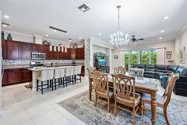 8883 Kingsmoor Way, Lake Worth, FL 33467