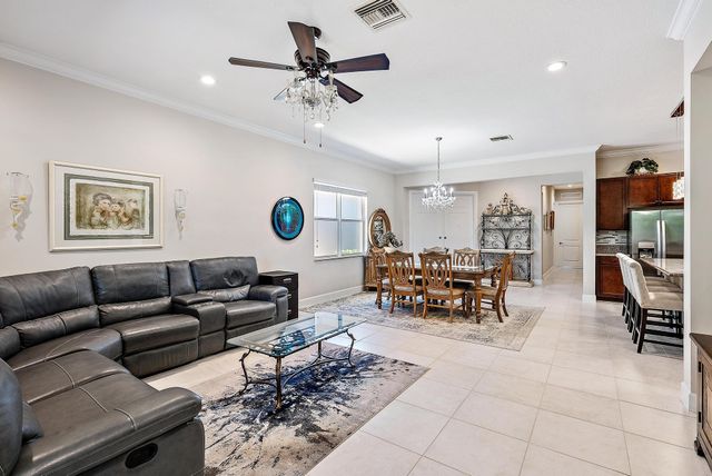 8883 Kingsmoor Way, Lake Worth, FL 33467