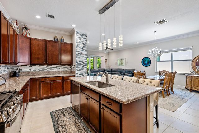 8883 Kingsmoor Way, Lake Worth, FL 33467