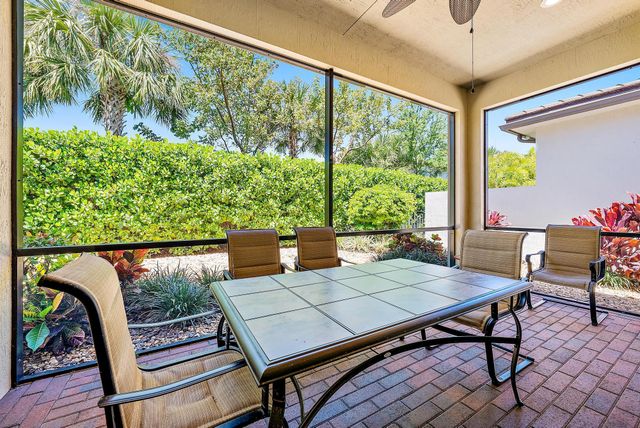 8883 Kingsmoor Way, Lake Worth, FL 33467