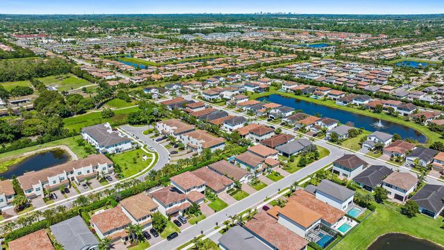 8883 Kingsmoor Way, Lake Worth, FL 33467