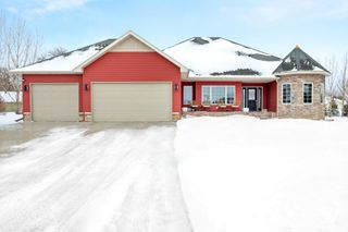 229 36 1/2 Avenue Place E, West Fargo, ND 58078