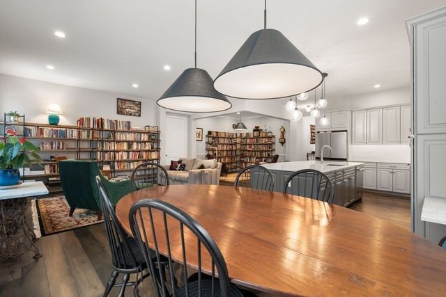 124 Glen Ellen Blvd 124, Millis, MA 02054