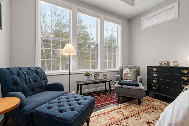 124 Glen Ellen Blvd 124, Millis, MA 02054