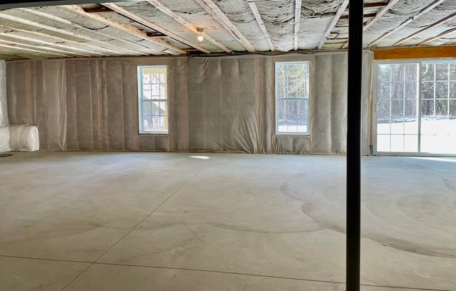 124 Glen Ellen Blvd 124, Millis, MA 02054