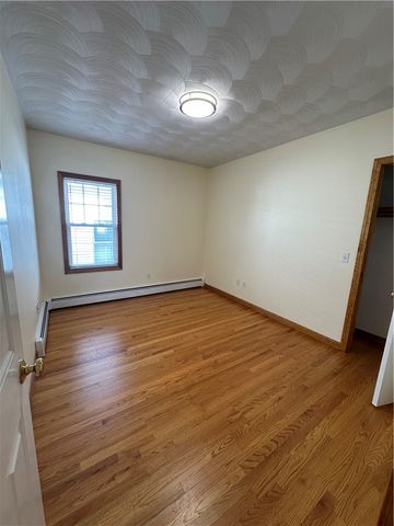 471 Wood Street, Bristol, RI 02809