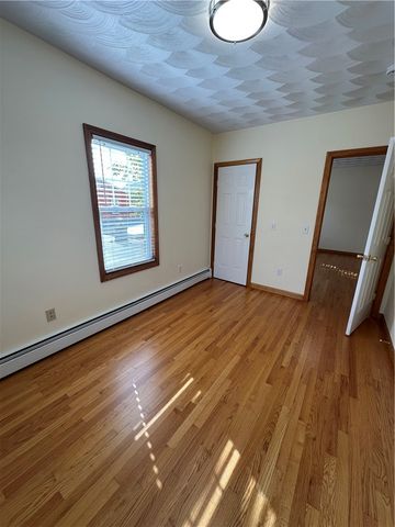 471 Wood Street, Bristol, RI 02809