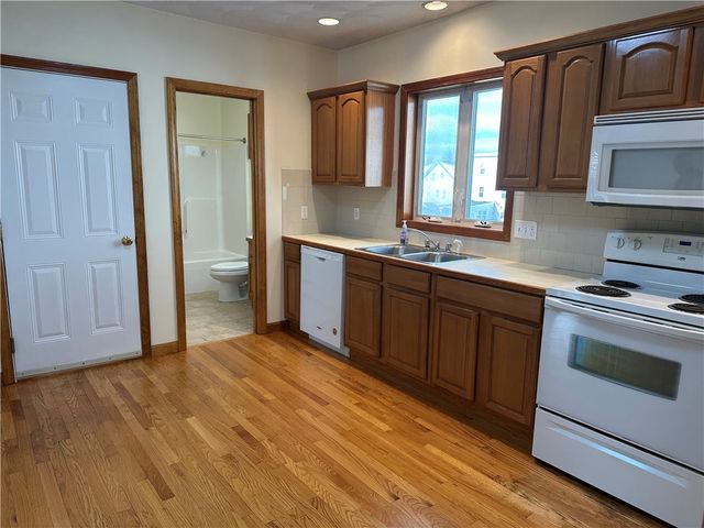 471 Wood Street, Bristol, RI 02809