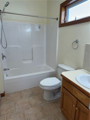 471 Wood Street, Bristol, RI 02809