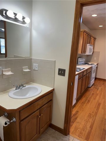 471 Wood Street, Bristol, RI 02809