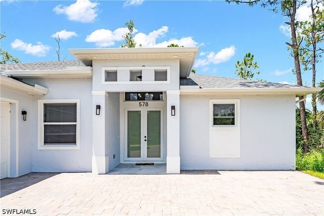 578 Woodview DR, Lehigh Acres, FL 33972