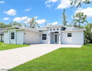 578 Woodview DR, Lehigh Acres, FL 33972