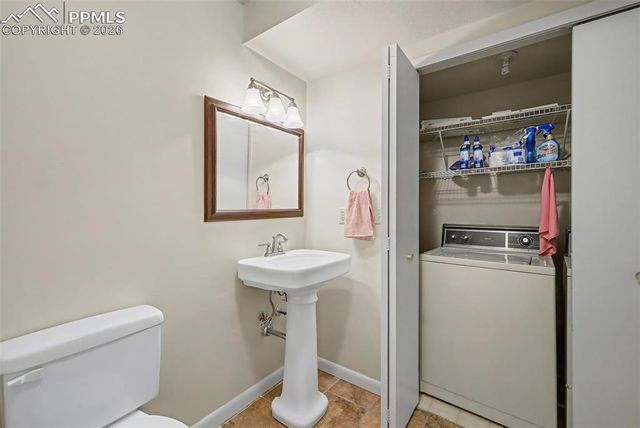 581 Observatory Drive, Colorado Springs, CO 80904