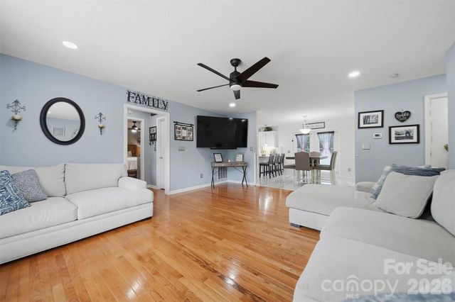 927 Victoria Avenue, Kannapolis, NC 28081