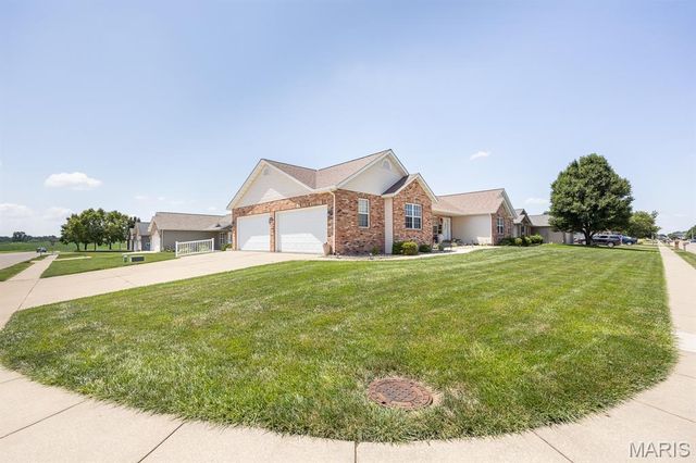 248 Sunnybrooke, Troy, IL 62294