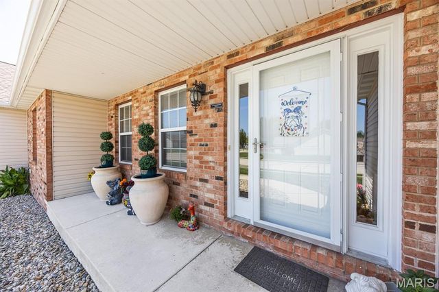 248 Sunnybrooke, Troy, IL 62294