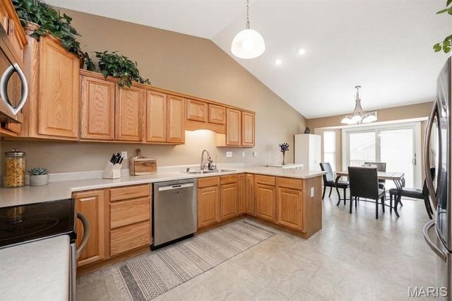248 Sunnybrooke, Troy, IL 62294