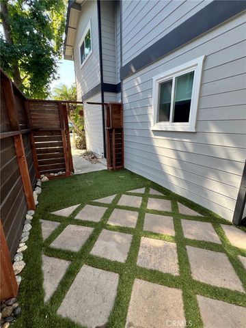 1120 Sandi, Costa Mesa, CA 92627