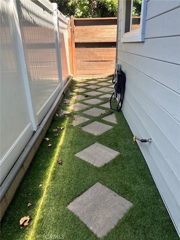 1120 Sandi, Costa Mesa, CA 92627