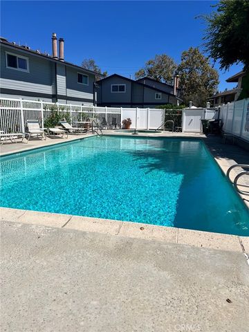 1120 Sandi, Costa Mesa, CA 92627