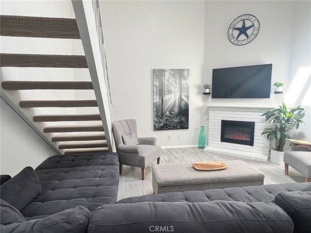 1120 Sandi, Costa Mesa, CA 92627
