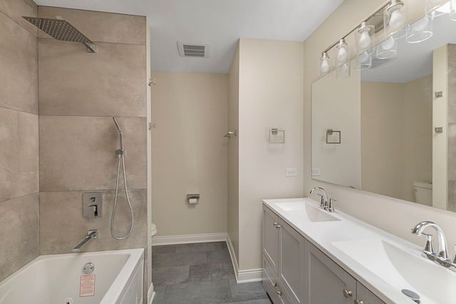 9950 S Western Avenue 2N, Chicago, IL 60643