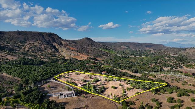 22735 Carancho Road, Temecula, CA 92590