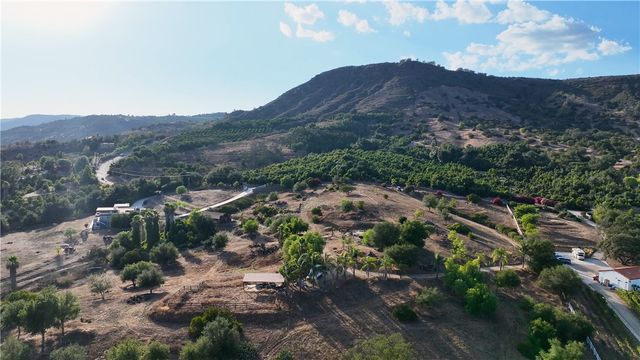 22735 Carancho Road, Temecula, CA 92590