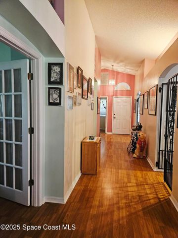 3904 Saint Armens Circle, Melbourne, FL 32934