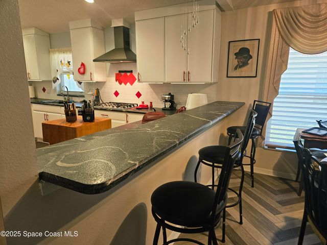 3904 Saint Armens Circle, Melbourne, FL 32934